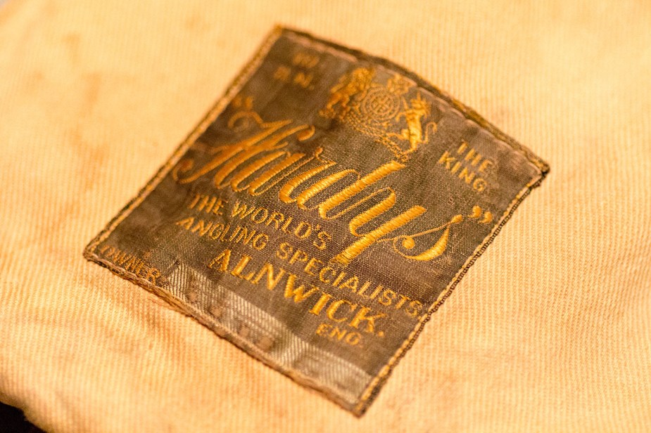 Rutenfutteral mit schickem Label.